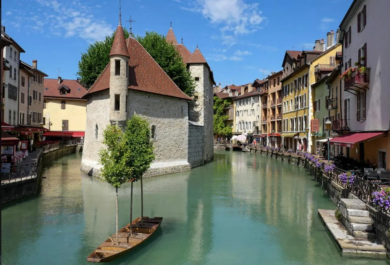 Cosy T3 Chaleureux Au Cep Apartment Annecy France